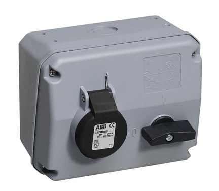2CMA167676R1000  3P+E Female Industrial Switched Interlocked Socket Outlet, Horizontal, 30A, 690V, 5H, IP44. Replaces Part# 332MHS5